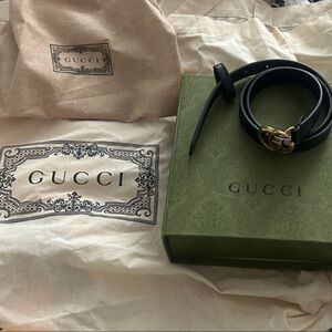 Gucci Black Leather - slim belt with box, canvas bag and Gucci ribbon